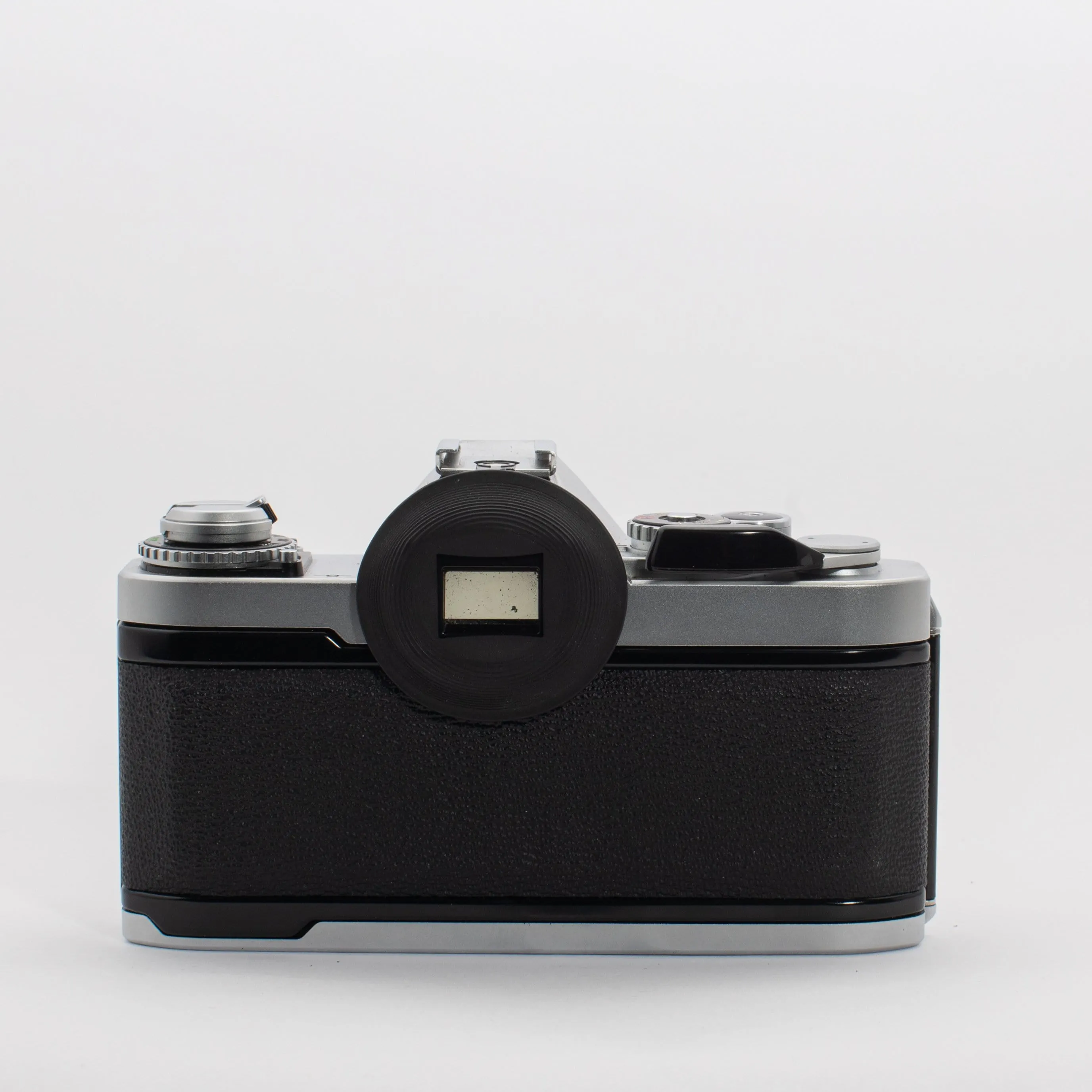 Canon AV-1 with 50mm f/1.8 FD Lens