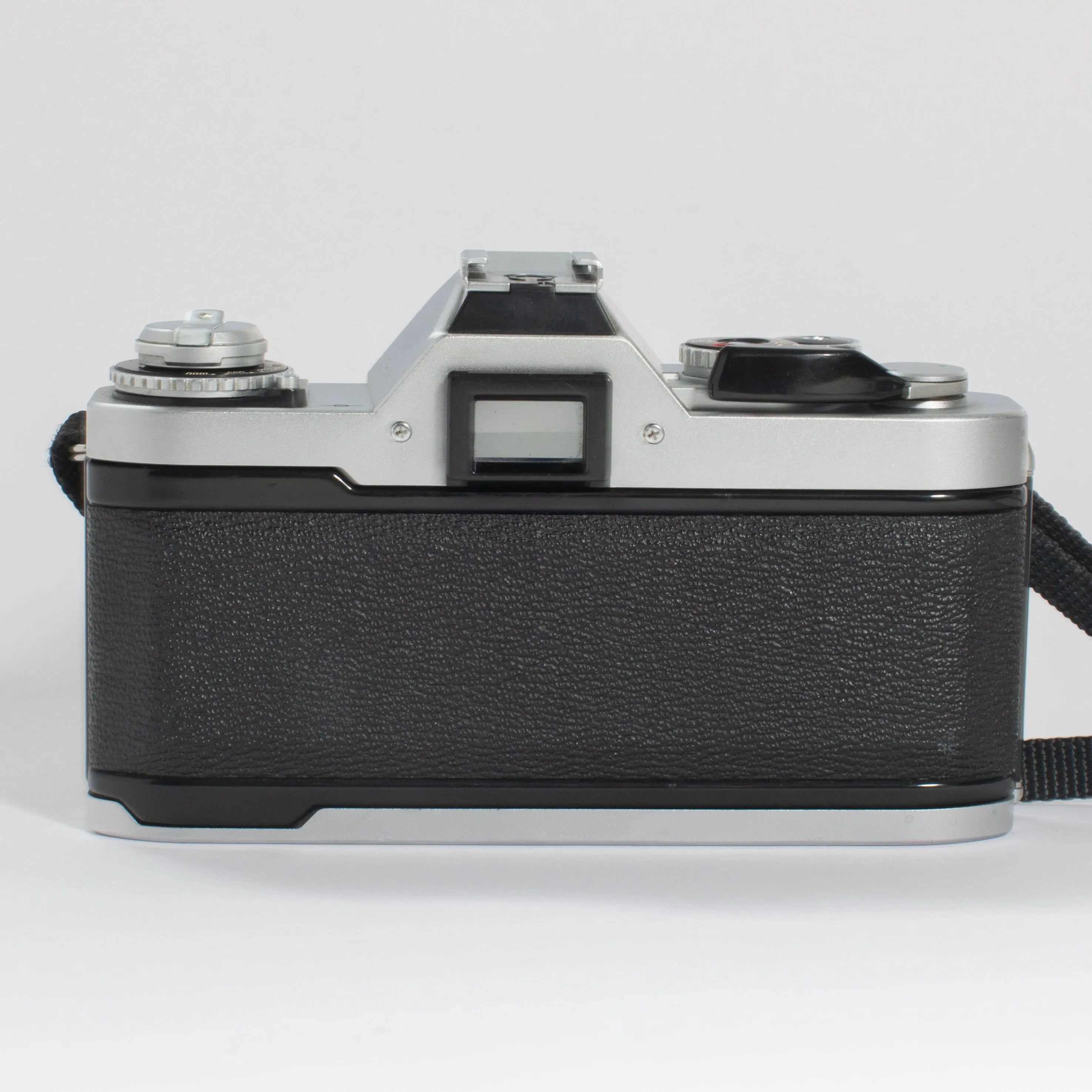 Canon AV-1 with FD 50mm f/1.8