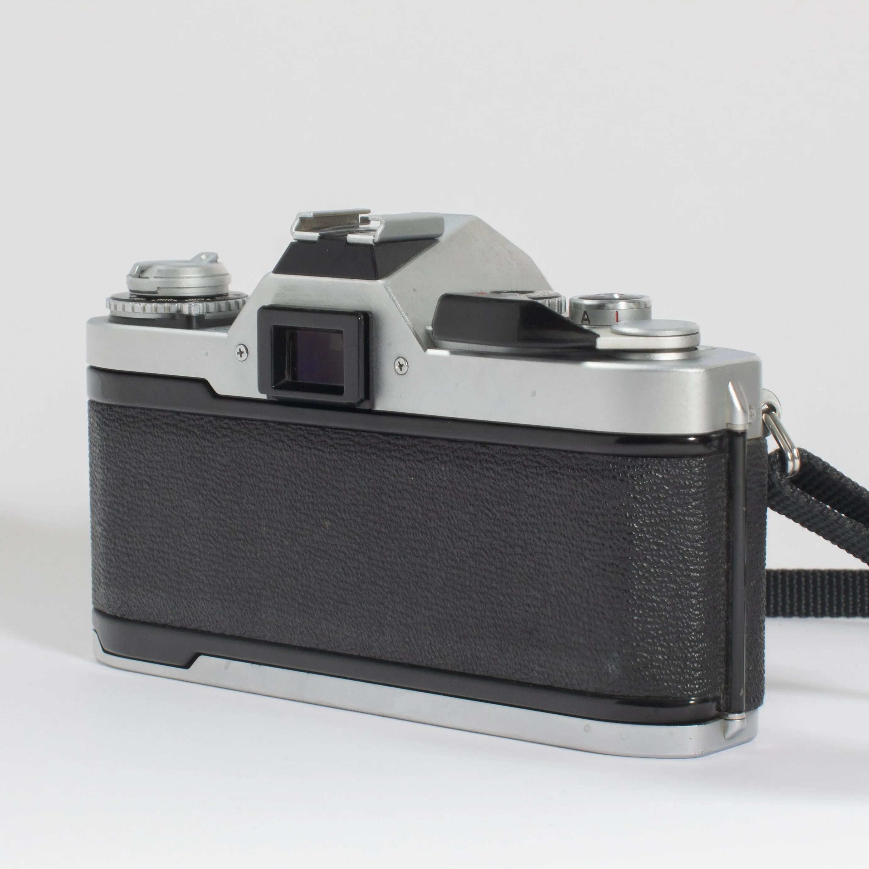 Canon AV-1 with FD 50mm f/1.8
