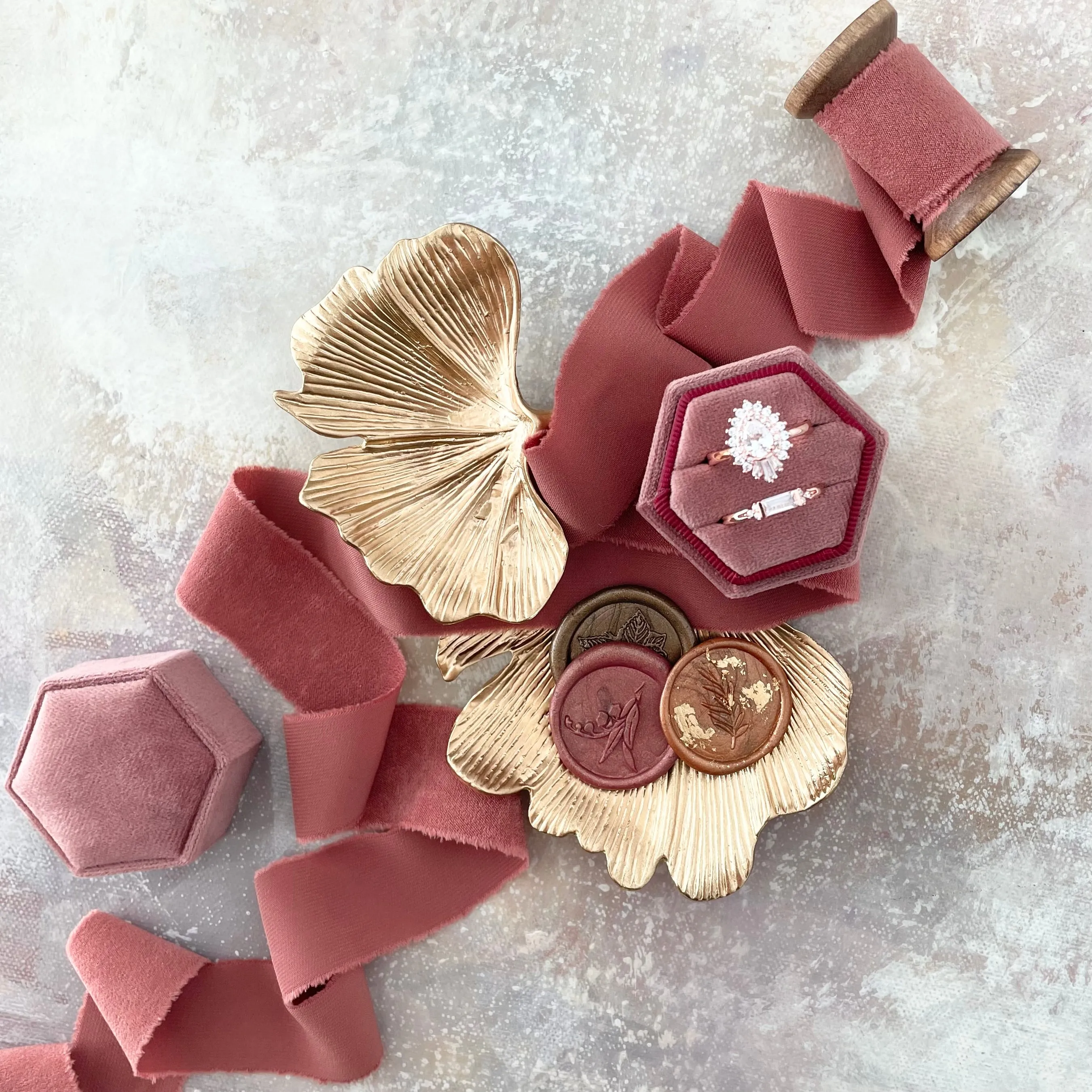 Dusty Rose Ring Box Hexagon
