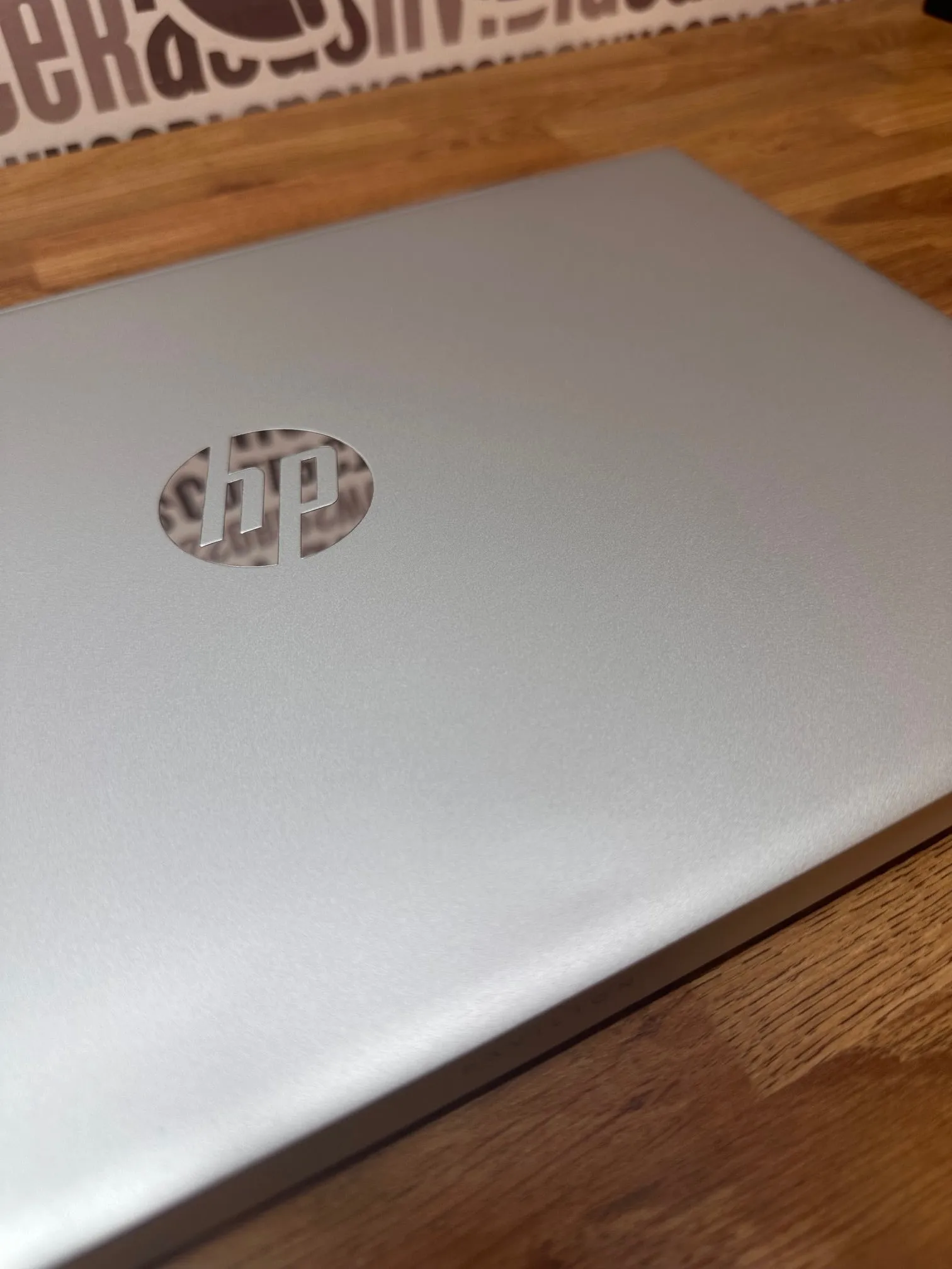 HP Laptop 15-eh1024na - Six-Core Ryzen 5 16GB RAM 512GB SSD Windows 11 Home Bang & Olufsen Speakers 15.6" FHD IPS Touchscreen