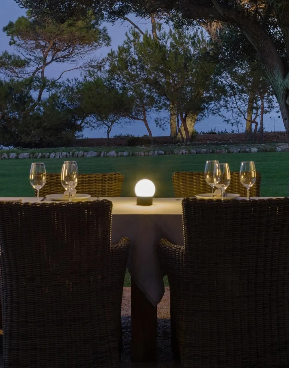 June outdoor table light