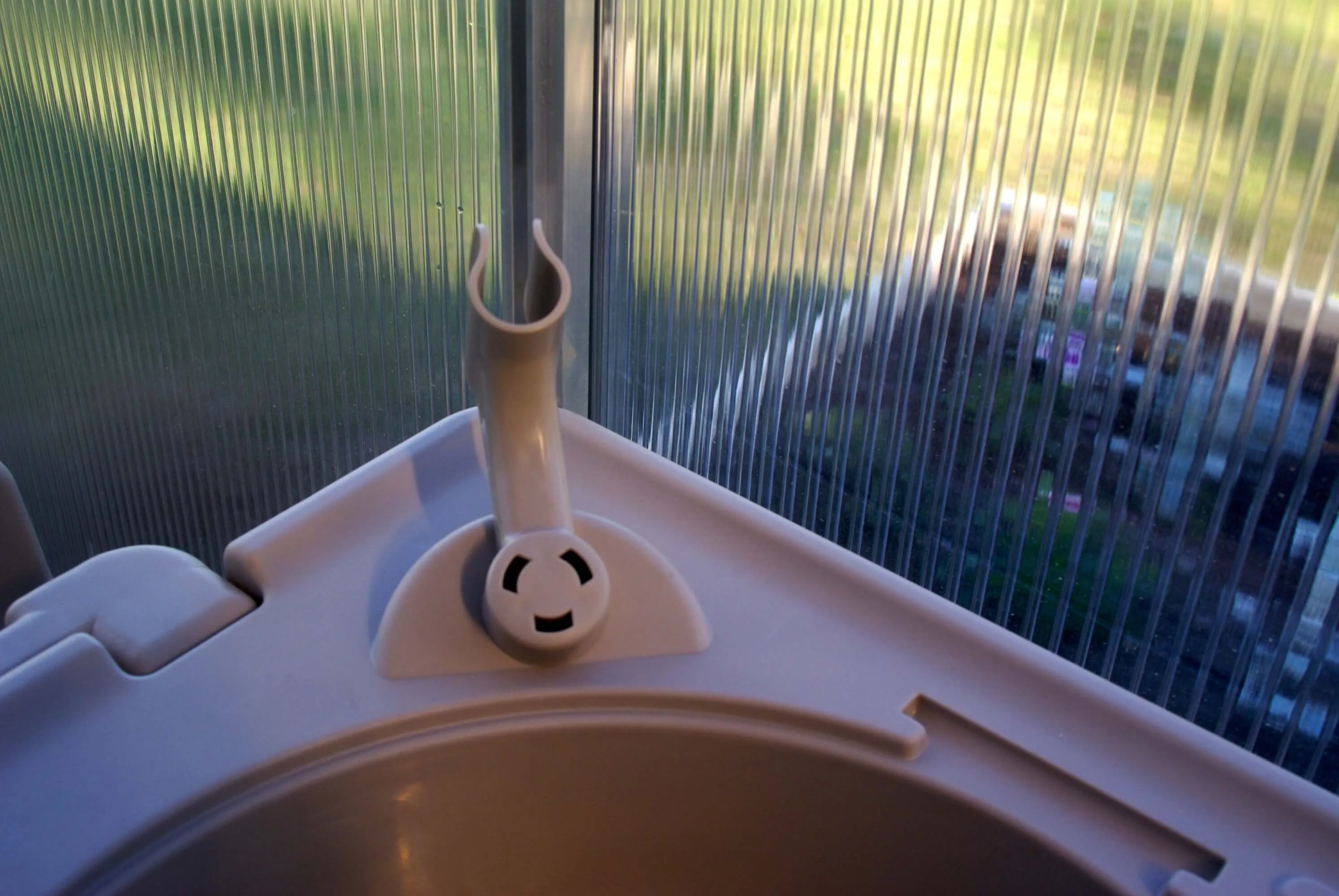 MONT Greenhouse Portable Outdoor Sink