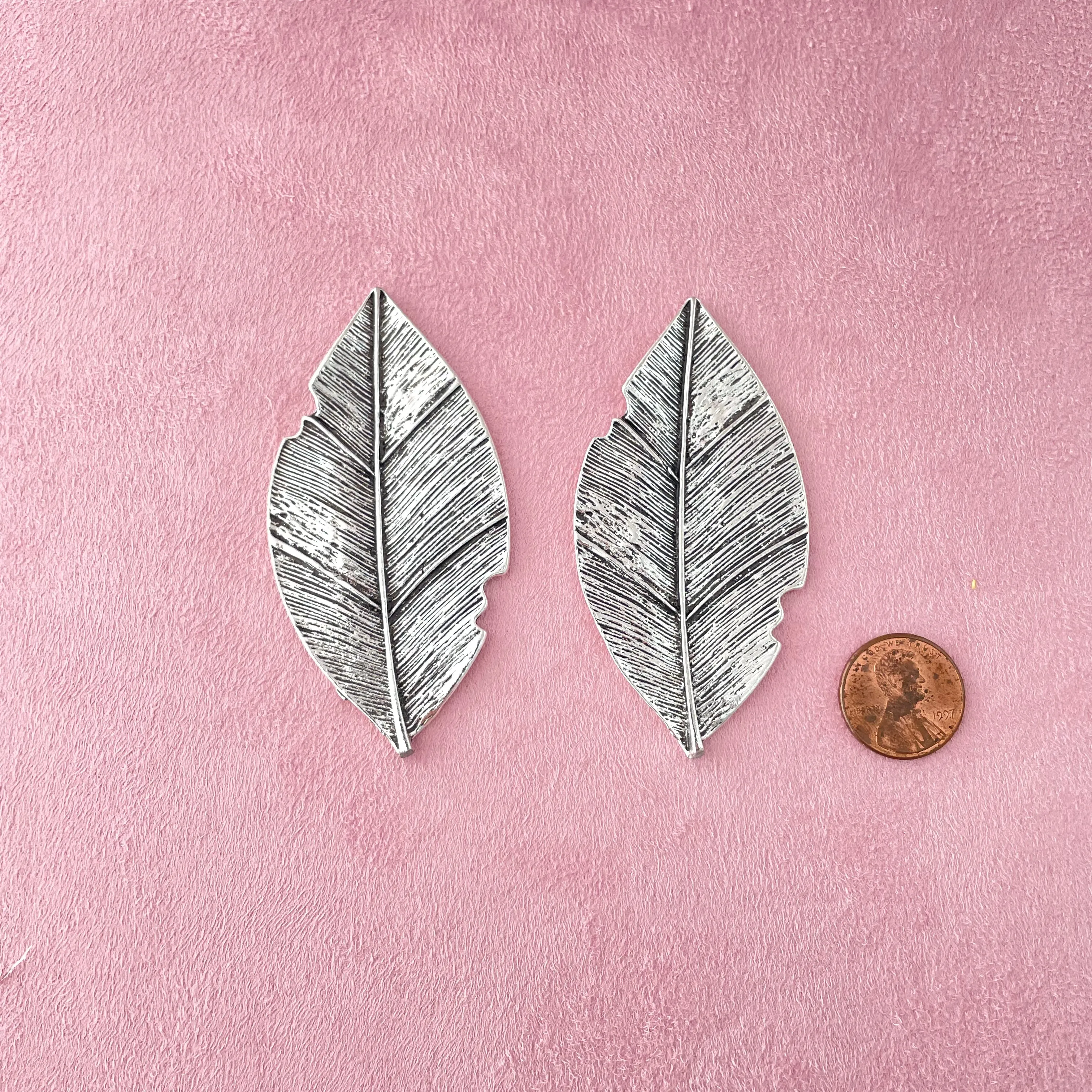 Styling Leave Flat Lay Props ~ MUST HAVE